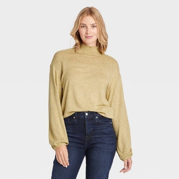 a new day Tops - 𝅺nwt Women's Long Sleeve‎ High Neck Smocked T-Shirt Light Green XS & L